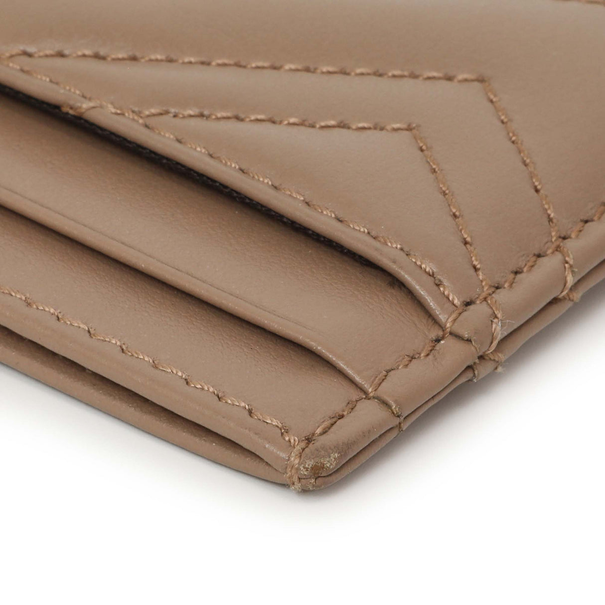 Gucci Porcelain Rose Calfskin Matelasse GG Marmont Card Holder Accessories Gucci