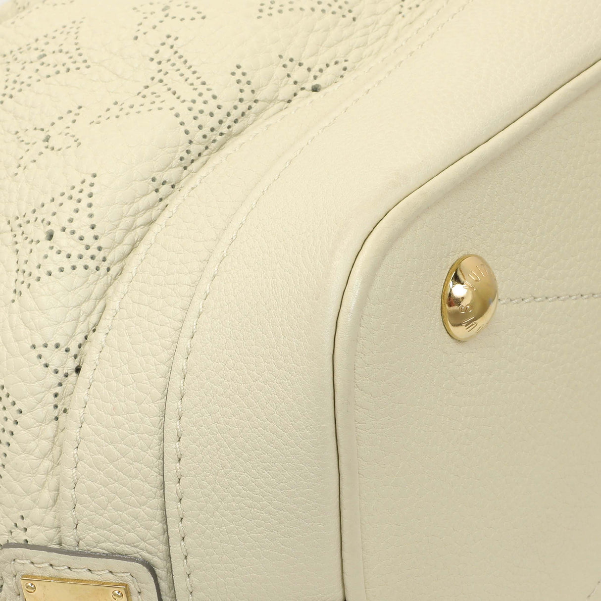 Louis Vuitton Ivory Mahina Stellar PM Handbags Louis Vuitton