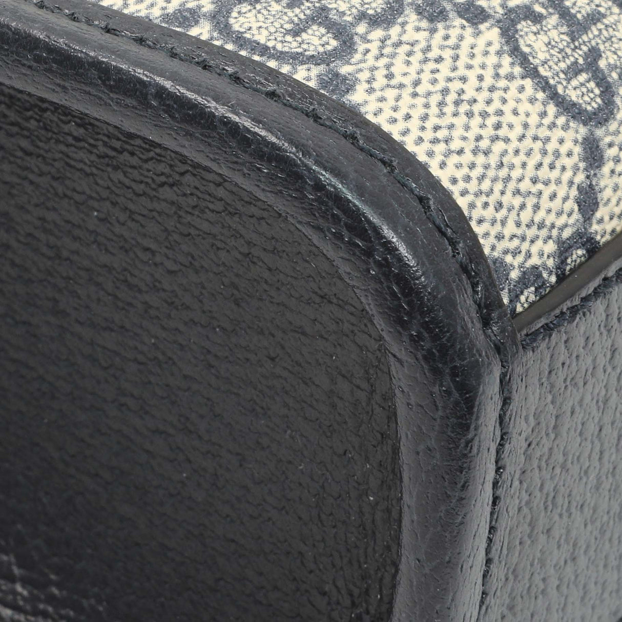 Gucci GG Supreme Monogram Textured Dollar Calfskin Mini Retro Interlocking G Tote Handbags Gucci