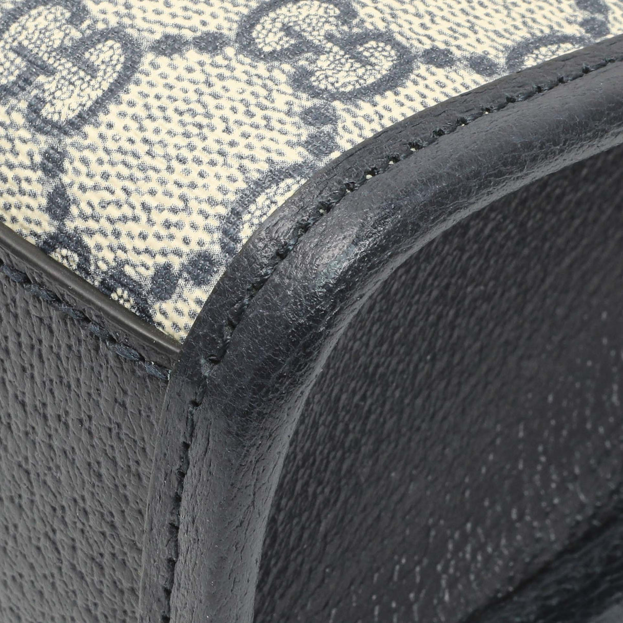 Gucci GG Supreme Monogram Textured Dollar Calfskin Mini Retro Interlocking G Tote Handbags Gucci