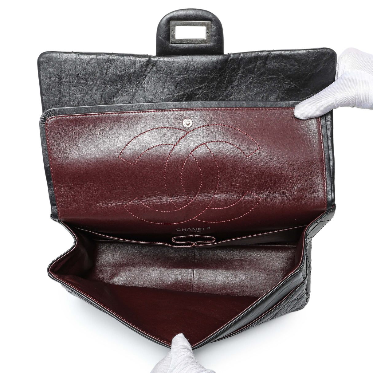 Chanel Black Quilted Aged Calfskin 2.55 Reissue 227 Flap Handbags Chanel