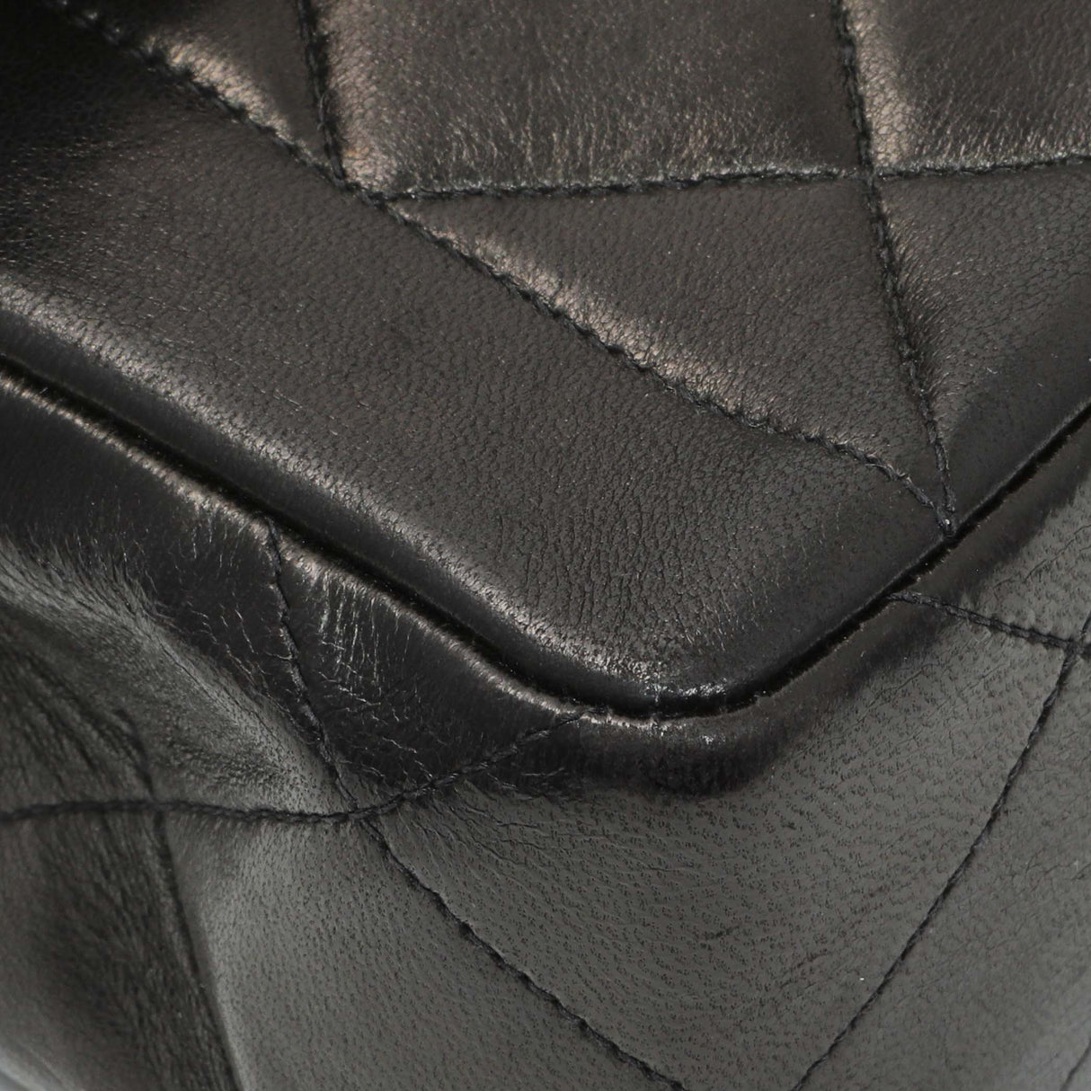 Chanel Black Quilted Lambskin Vintage CC Chain Flap Handbags Chanel