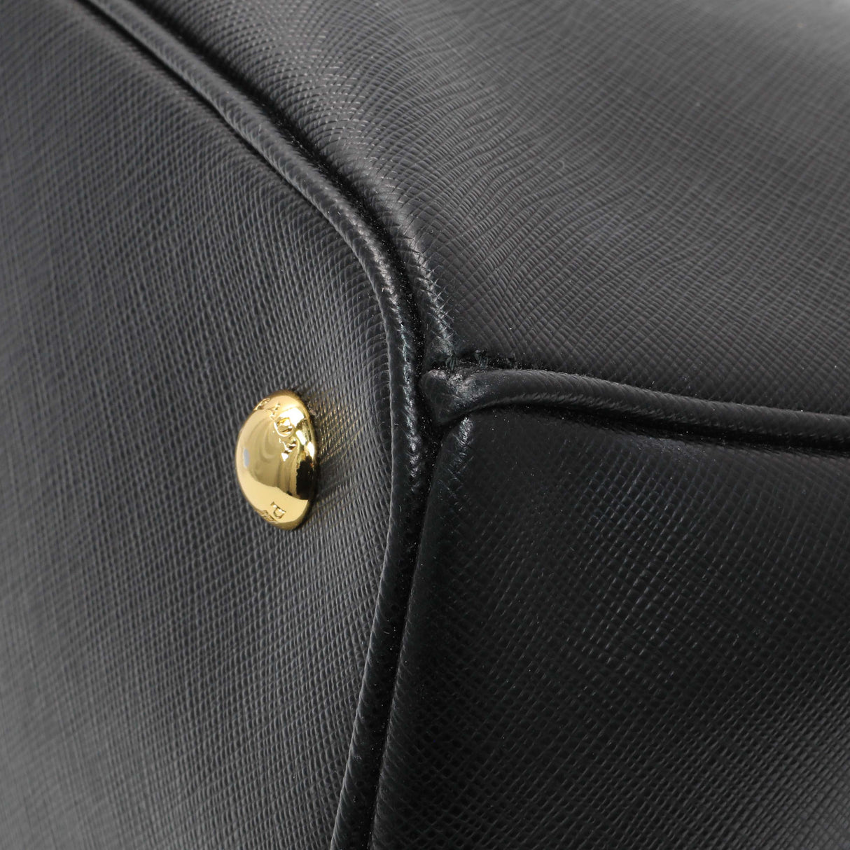 Prada Black Saffiano Medium Galleria Double Zip Tote Handbags Prada