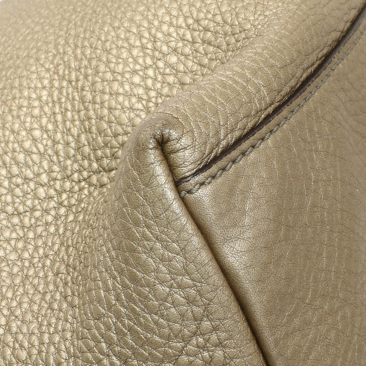 Gucci Gold Pebbled Calfskin Medium Soho Chain Shoulder Bag Handbags Gucci