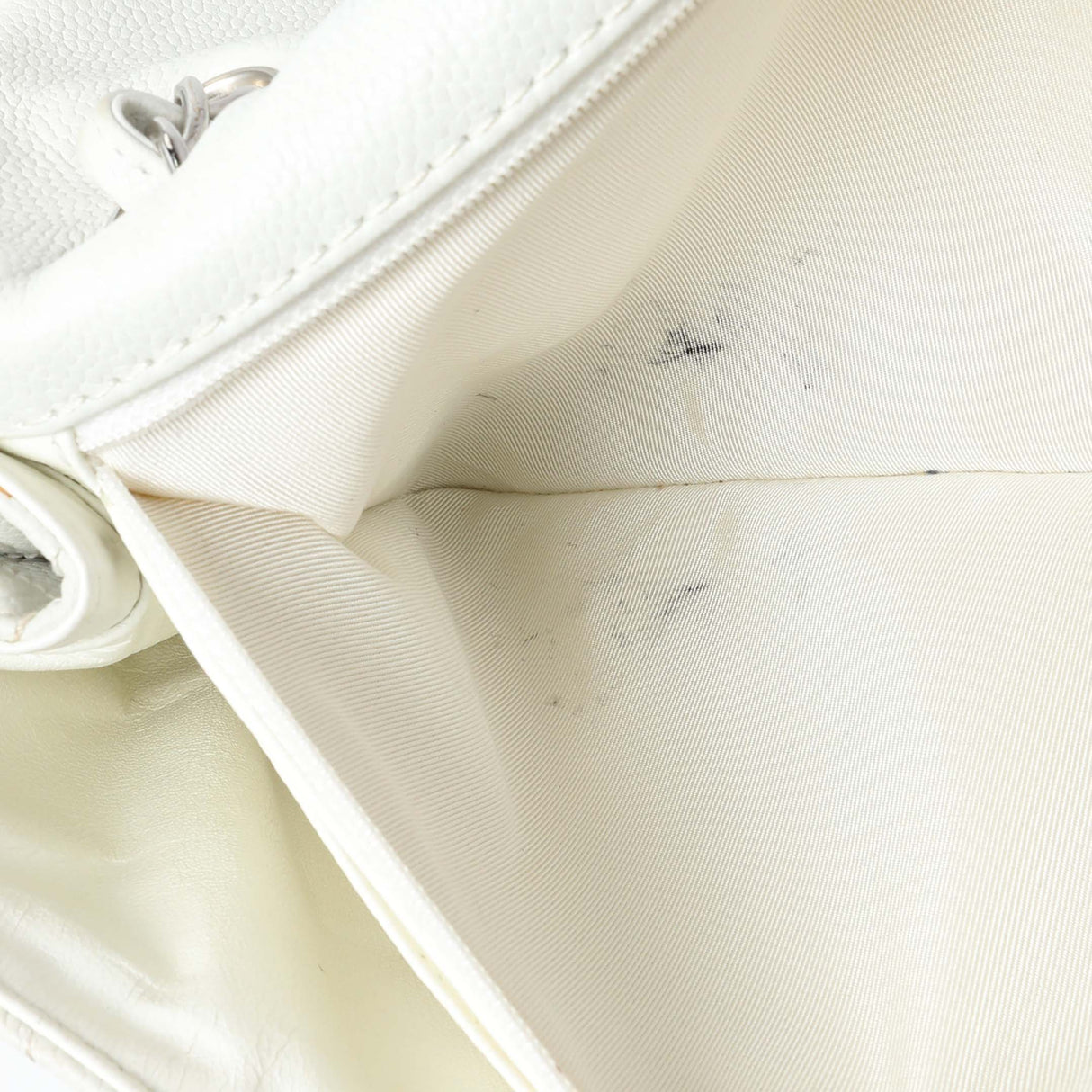 Chanel White Quilted Caviar Maxi Single Flap Handbags Chanel