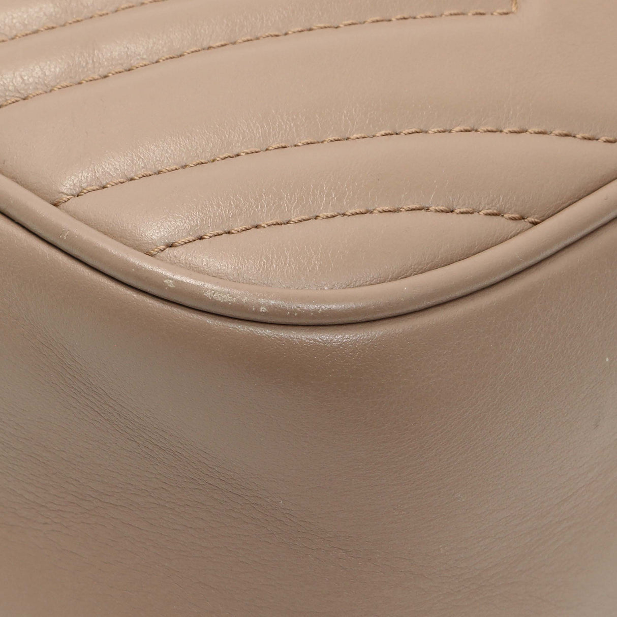 Gucci Porcelain Rose Calfskin Matelasse Small GG Marmont Chain Shoulder Bag Handbags Gucci