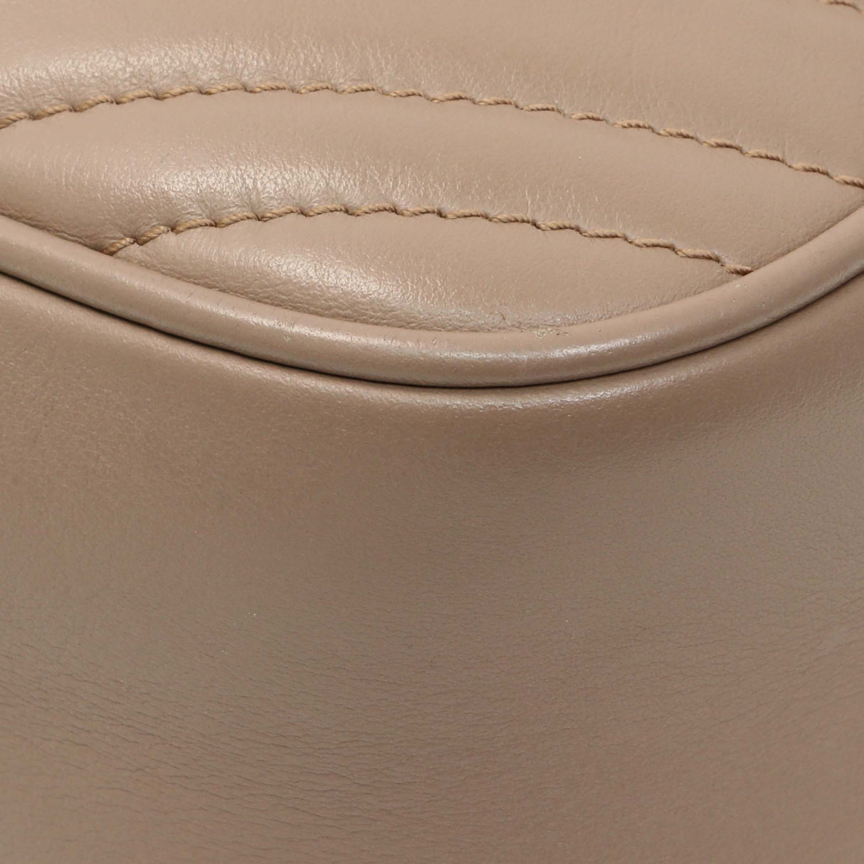 Gucci Porcelain Rose Calfskin Matelasse Small GG Marmont Chain Shoulder Bag Handbags Gucci