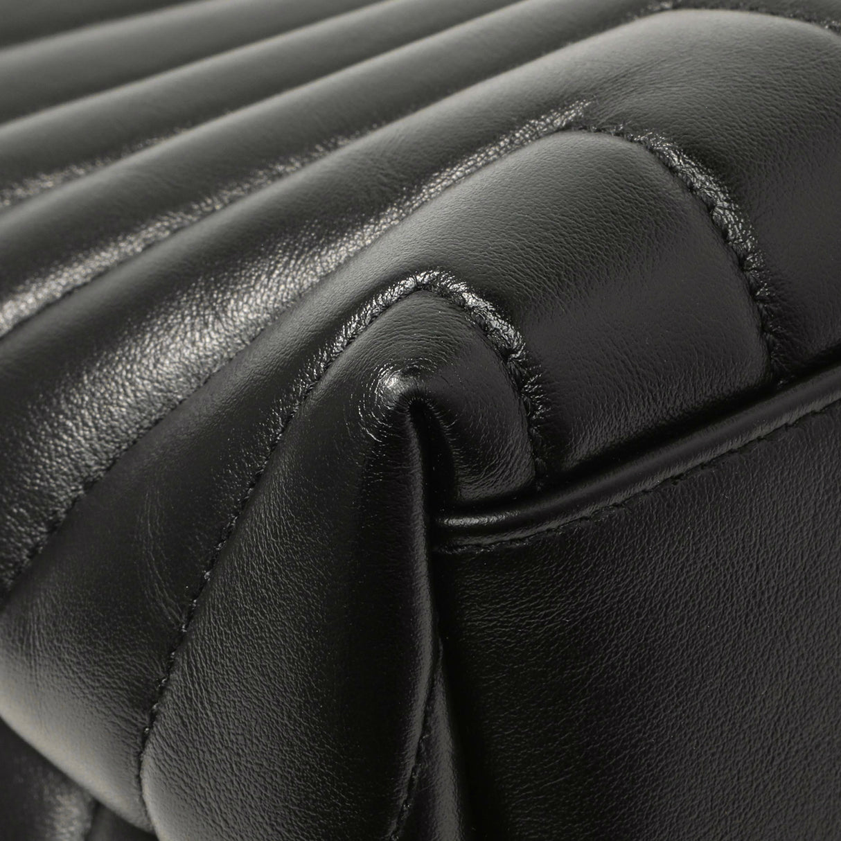 Saint Laurent Black Calfskin Y Quilted Monogram Medium Loulou Chain Satchel Handbags Saint Laurent