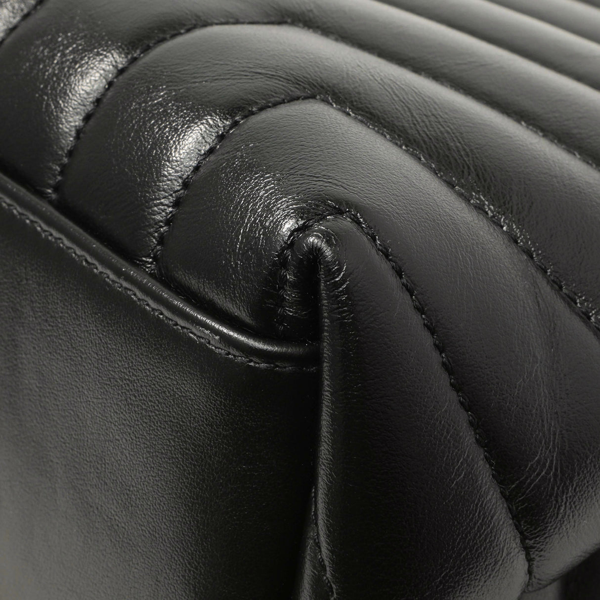 Saint Laurent Black Calfskin Y Quilted Monogram Medium Loulou Chain Satchel Handbags Saint Laurent