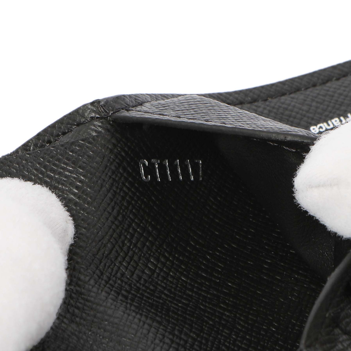 Louis Vuitton Black Taiga Multiple Wallet Accessories Louis Vuitton