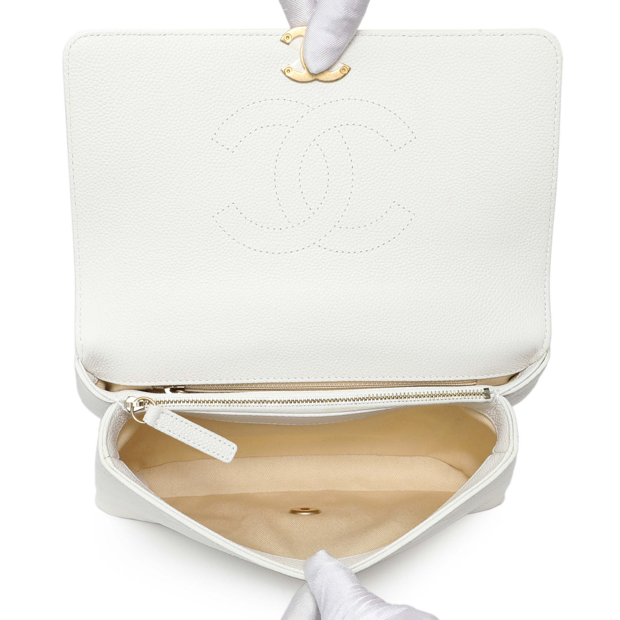-6 items Wed June 24 ⬆️- Chanel White Quilted Caviar Chic Affinity Flap Handbags Chanel