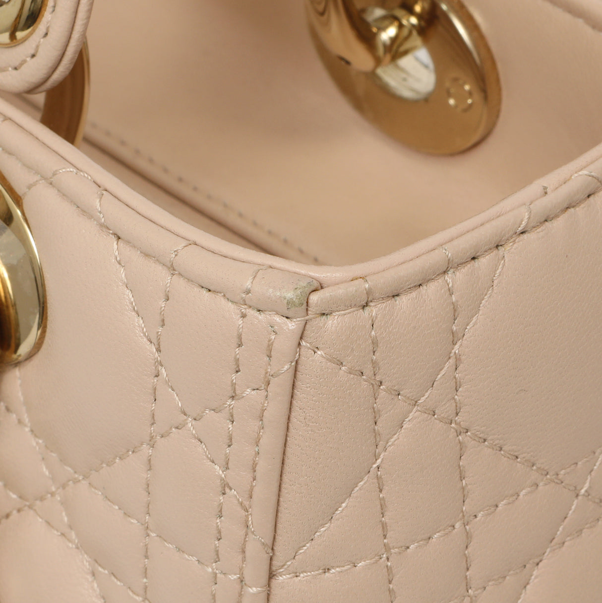 Christian Dior Light Pink Lambskin Cannage Medium Lady Dior Handbags Christian Dior