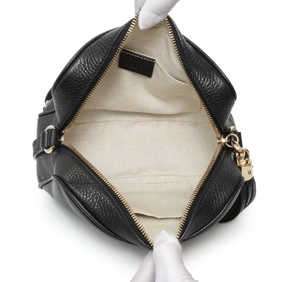 Gucci Black Pebbled Calfskin Small Soho Disco Bag Handbags Gucci