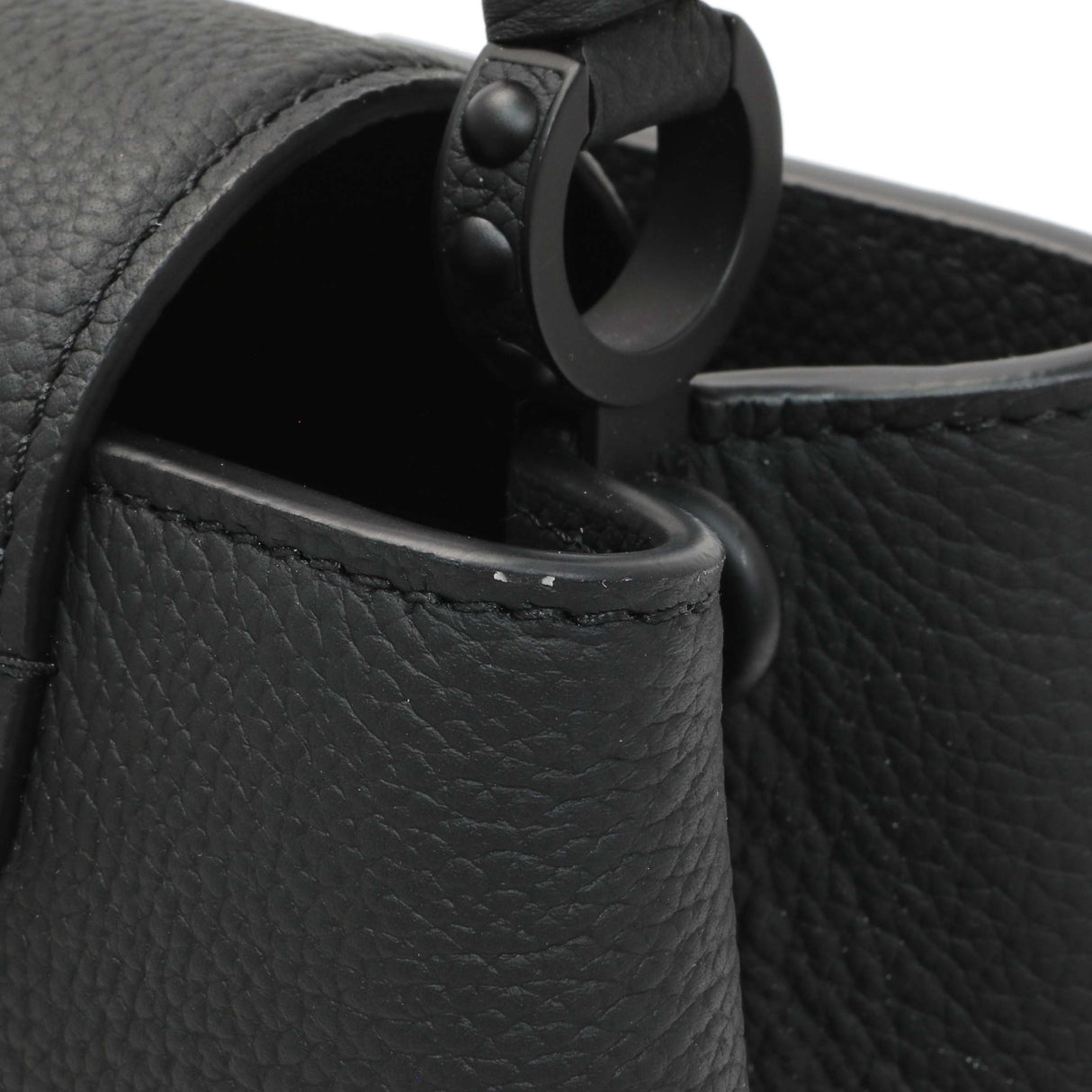 Louis Vuitton Black Matte Taurillon Capucines East West Mini Handbags Louis Vuitton