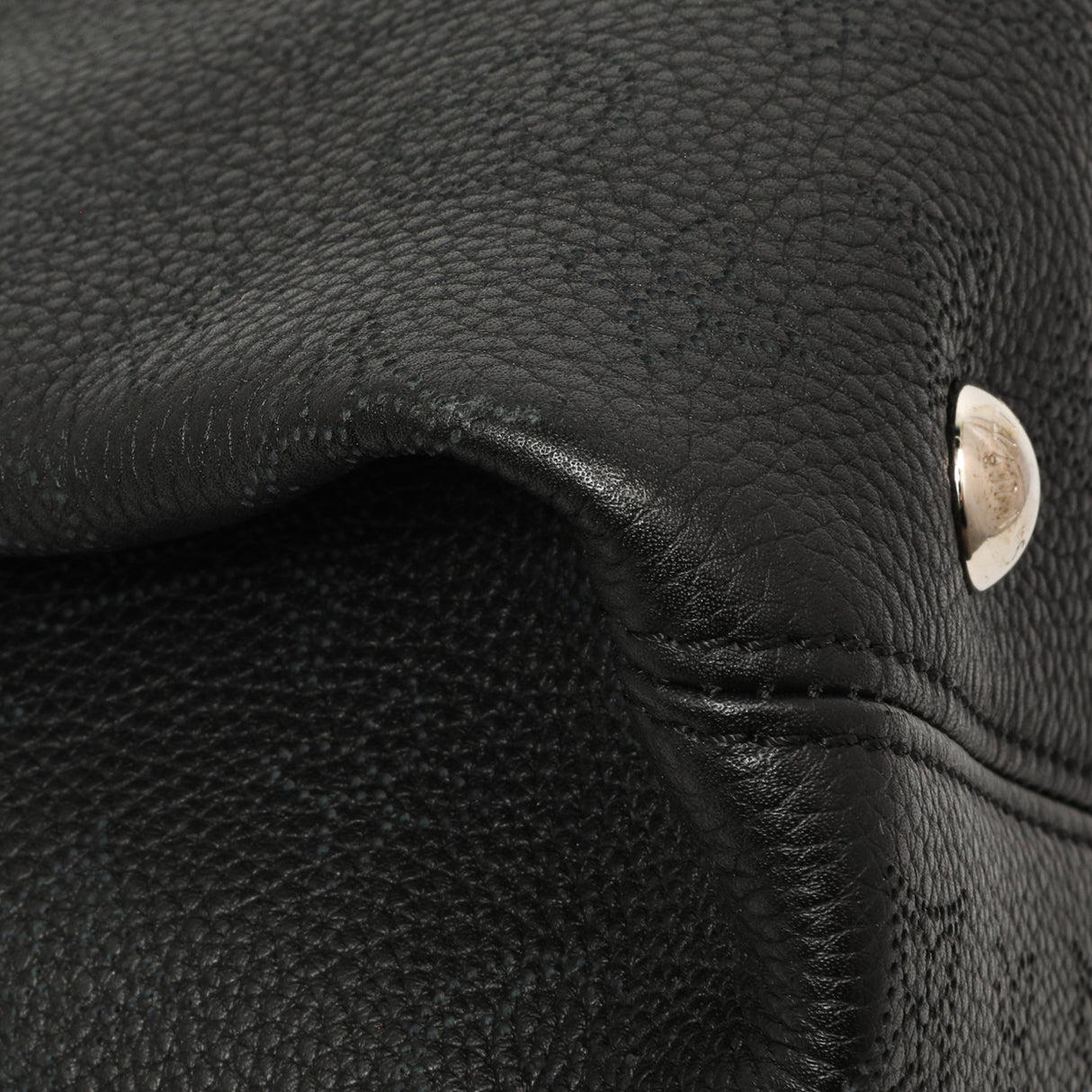 Louis Vuitton Black Mahina Calfskin Sevres Handbags Louis Vuitton