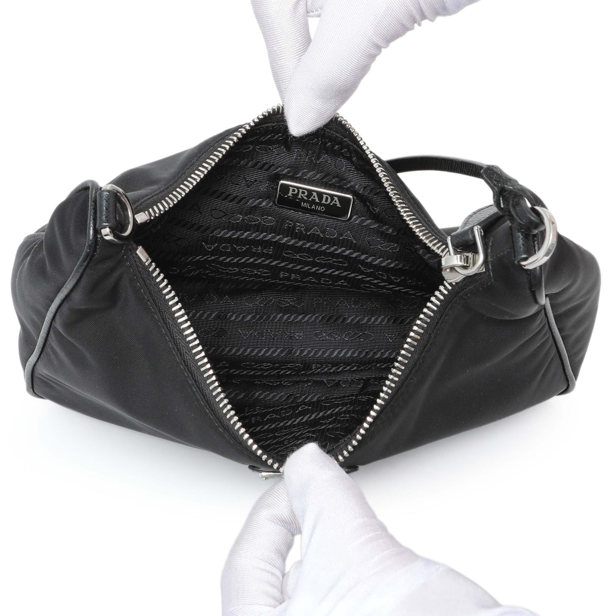 Prada Black Nylon Re-Edition 2005 Shoulder Bag Handbags Prada