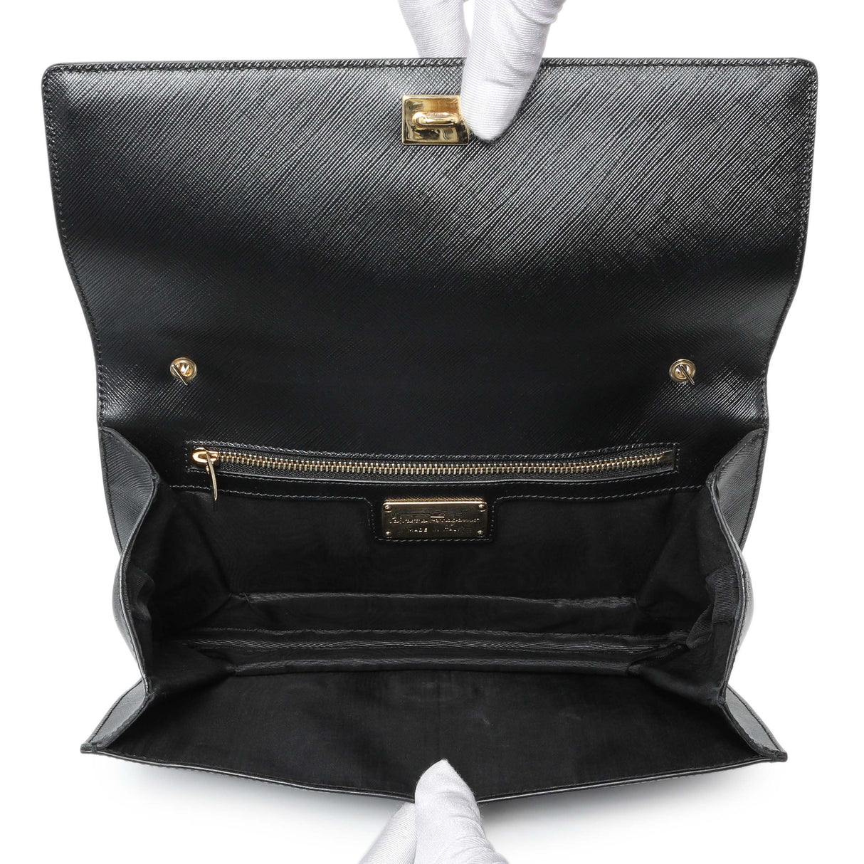 Salvatore Ferragamo Black Calfskin Vara Bow Chain Flap Crossbody Handbags Salvatore Ferragamo