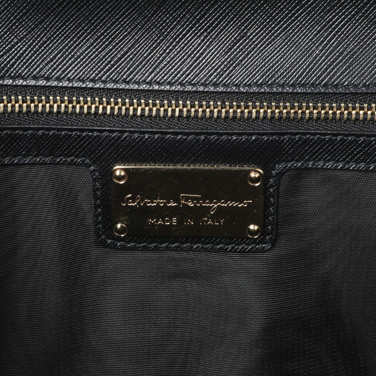 Salvatore Ferragamo Black Calfskin Vara Bow Chain Flap Crossbody Handbags Salvatore Ferragamo