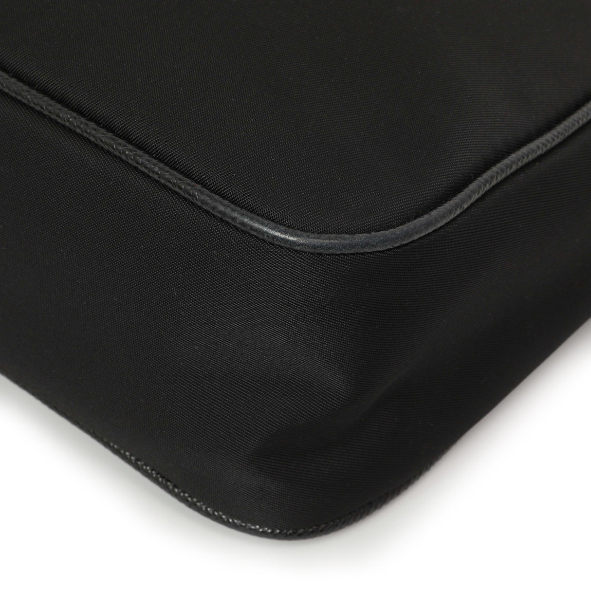 Prada Black Nylon Re-Edition 2005 Shoulder Bag Handbags Prada