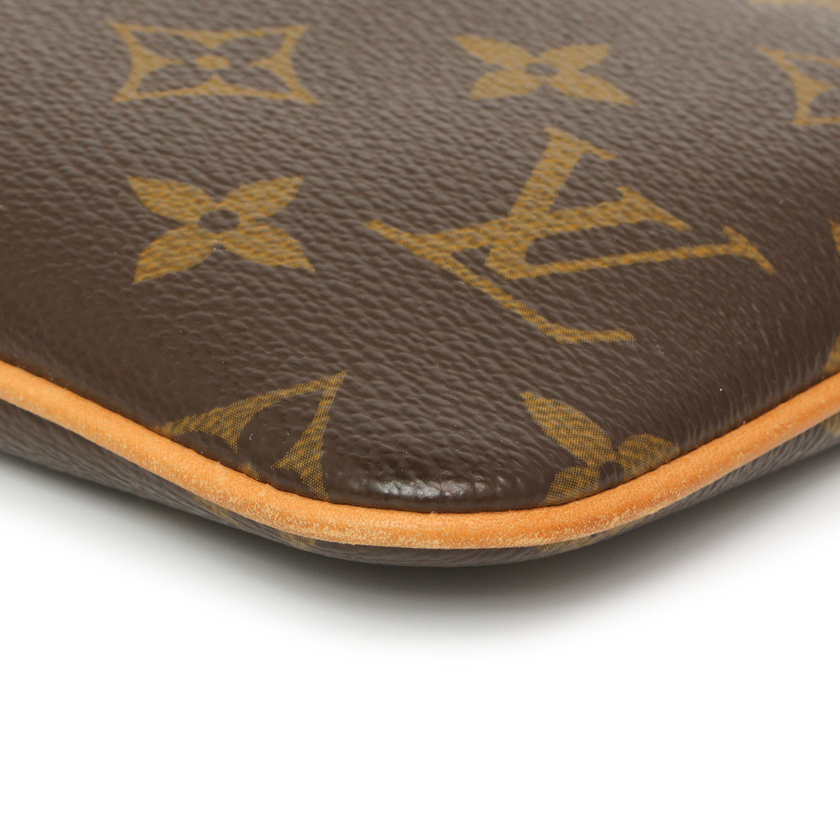 Louis Vuitton Monogram Pochette Milla MM Handbags Louis Vuitton