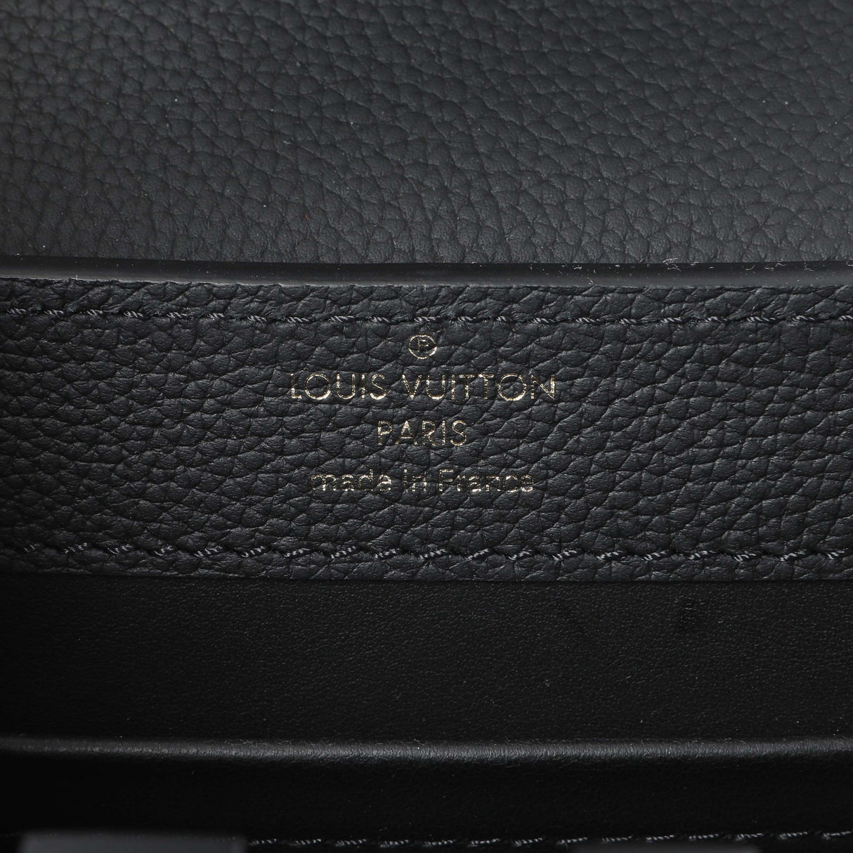 Louis Vuitton Black Matte Taurillon Capucines East West Mini Handbags Louis Vuitton