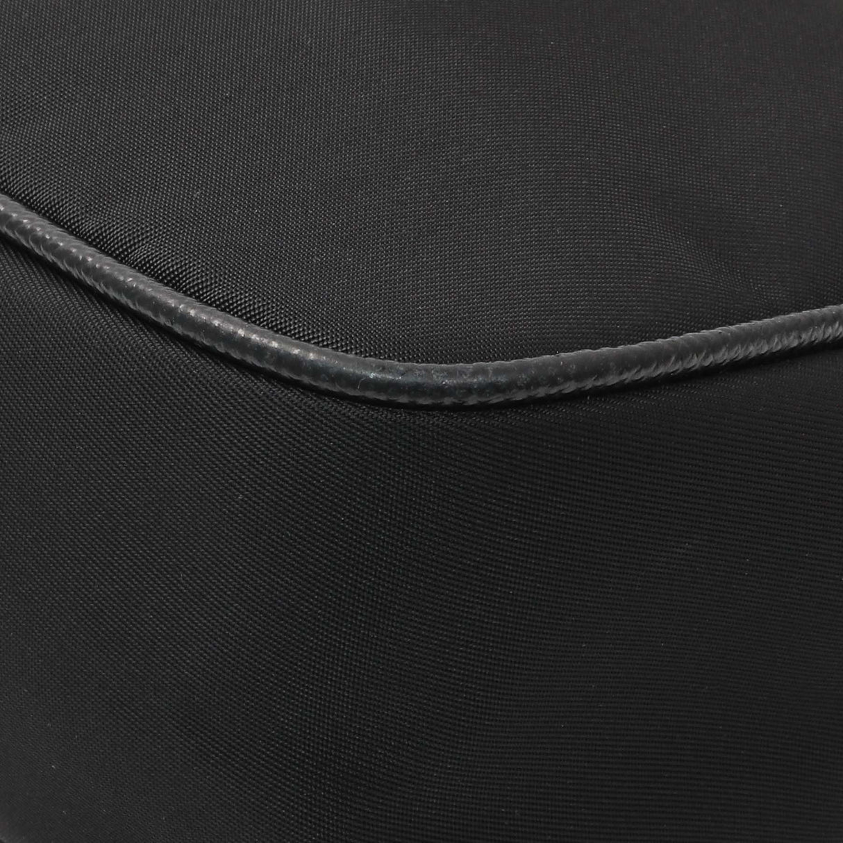 Prada Black Nylon Re-Edition 2005 Shoulder Bag Handbags Prada