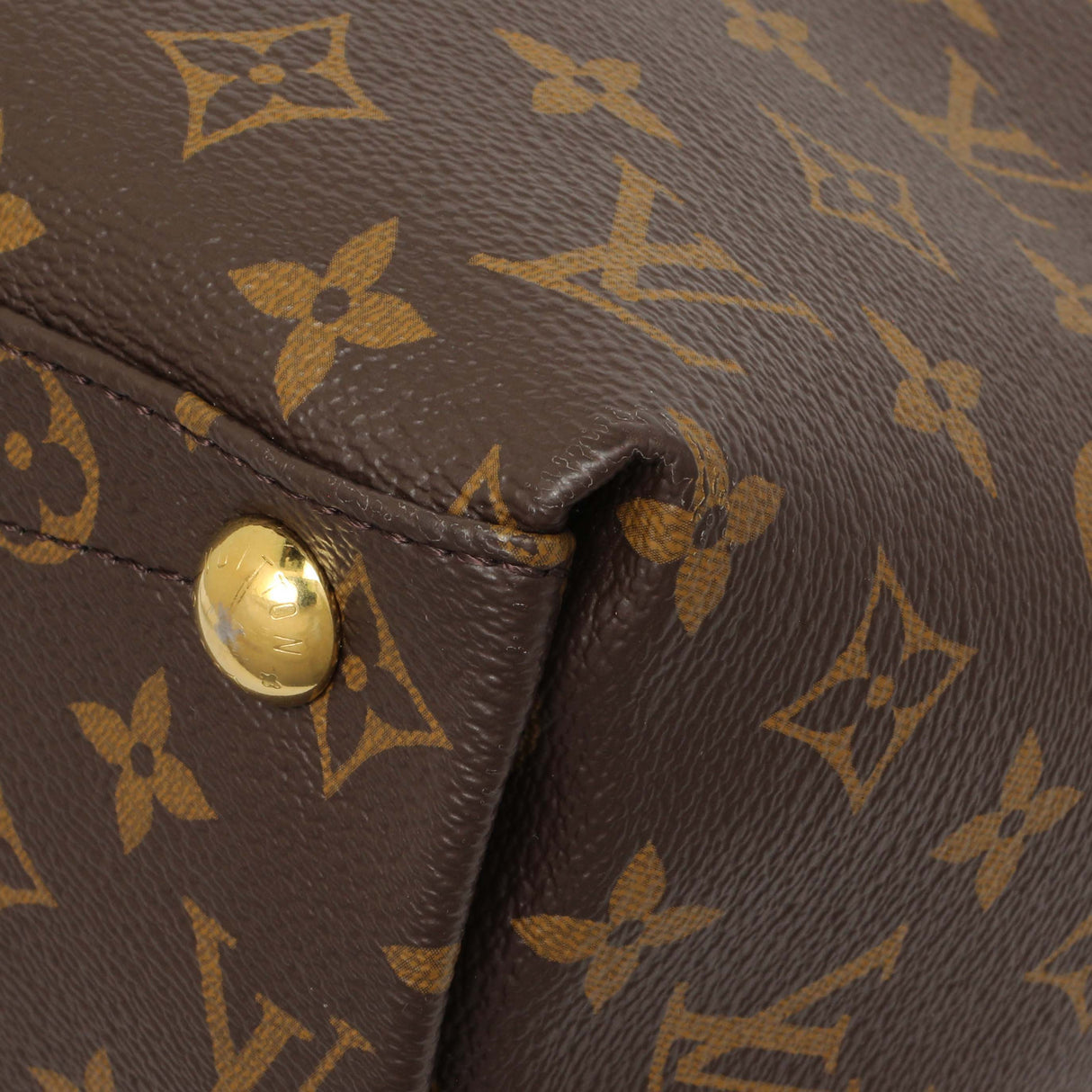 Louis Vuitton Black Monogram V Tote MM Handbags Louis Vuitton