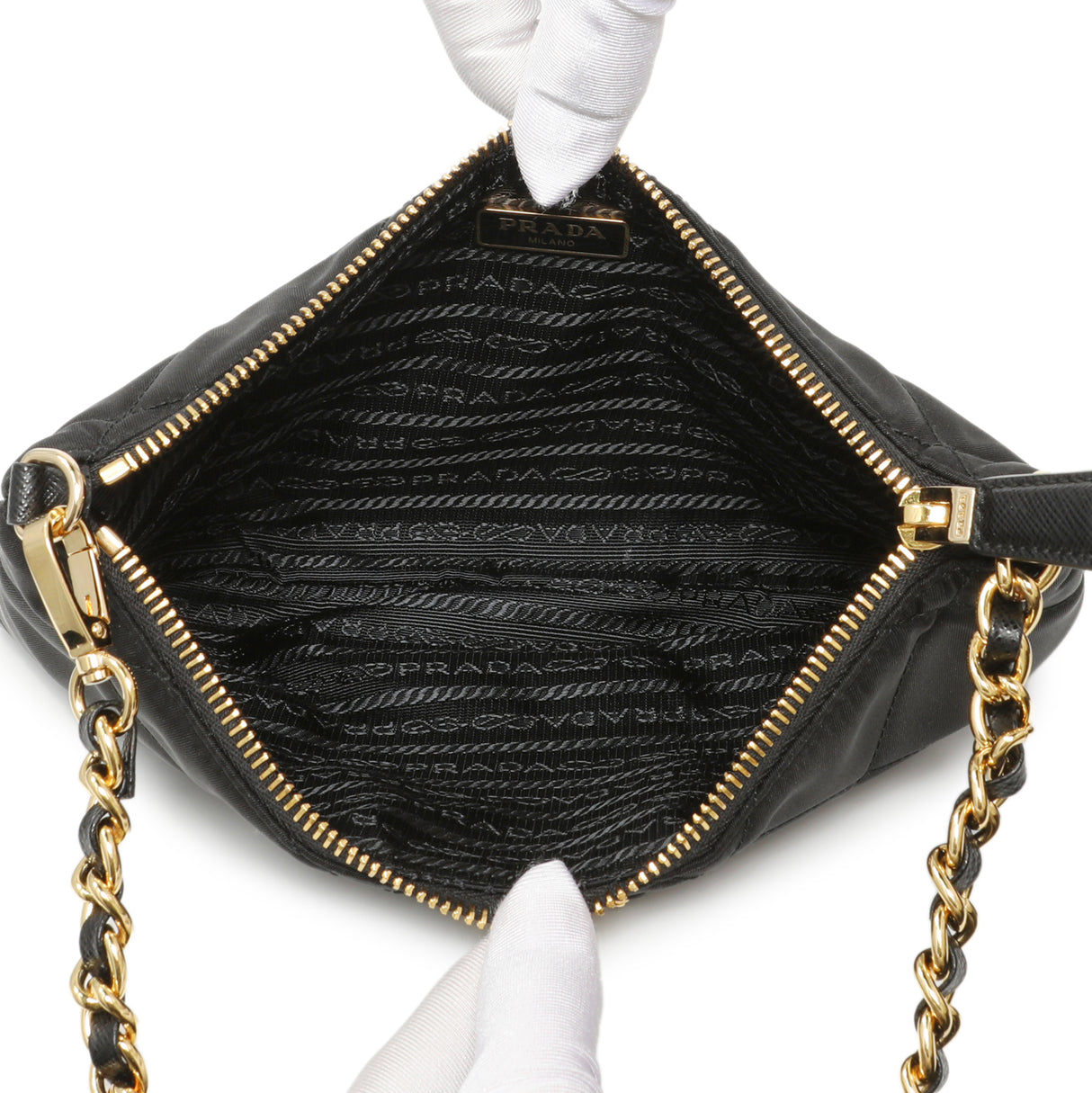 Prada Black Re-Nylon Impuntu Quilted Re-Edition 1995 Chaine Pouch Handbags Prada