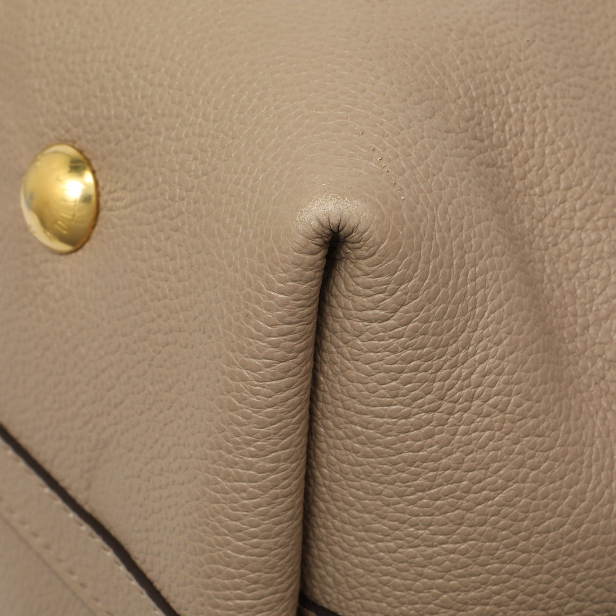 Louis Vuitton Tourterelle Empreinte Monogram Giant Carryall MM Handbags Louis Vuitton