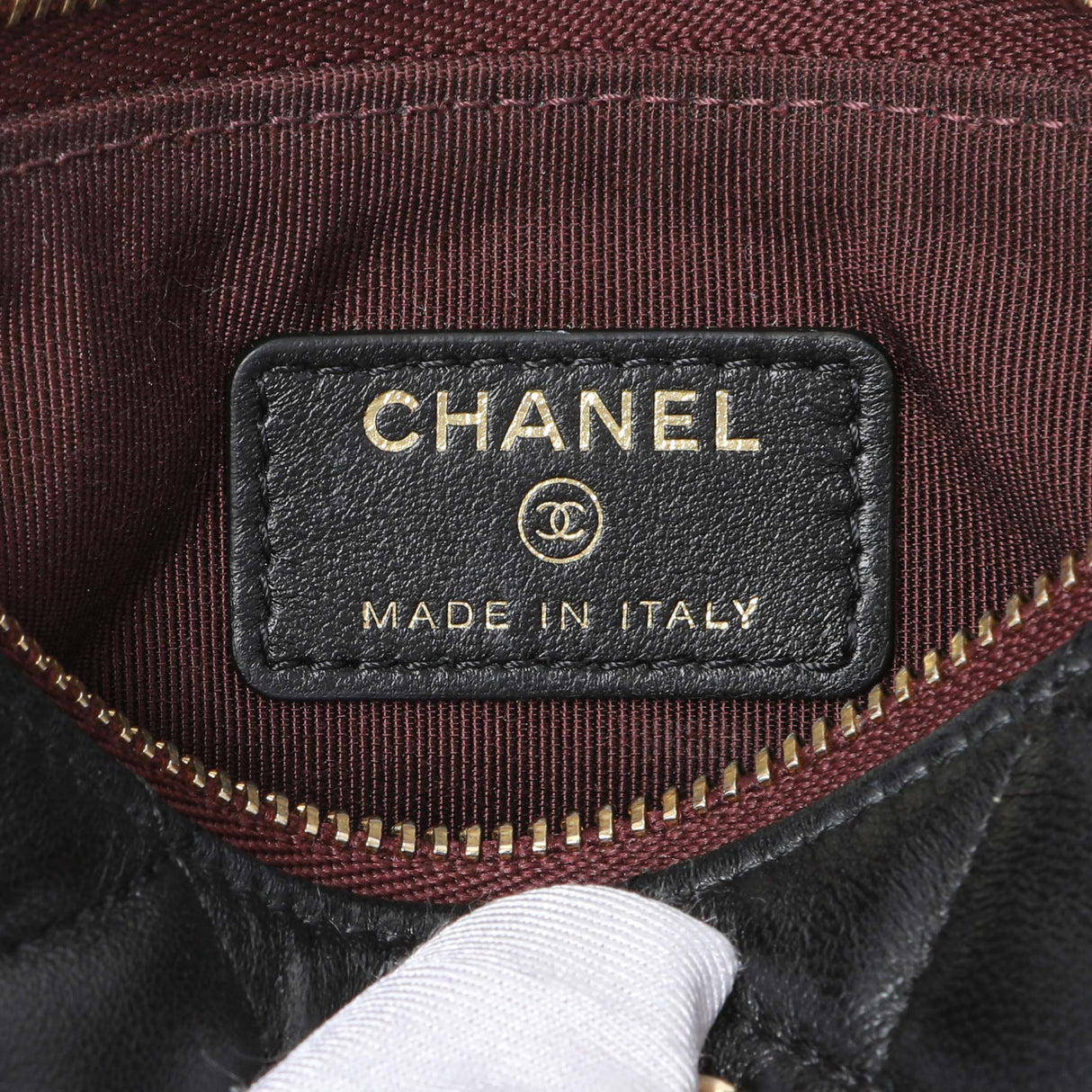 Chanel Black Lambskin Quilted Small Cosmetic Case Accessories Chanel