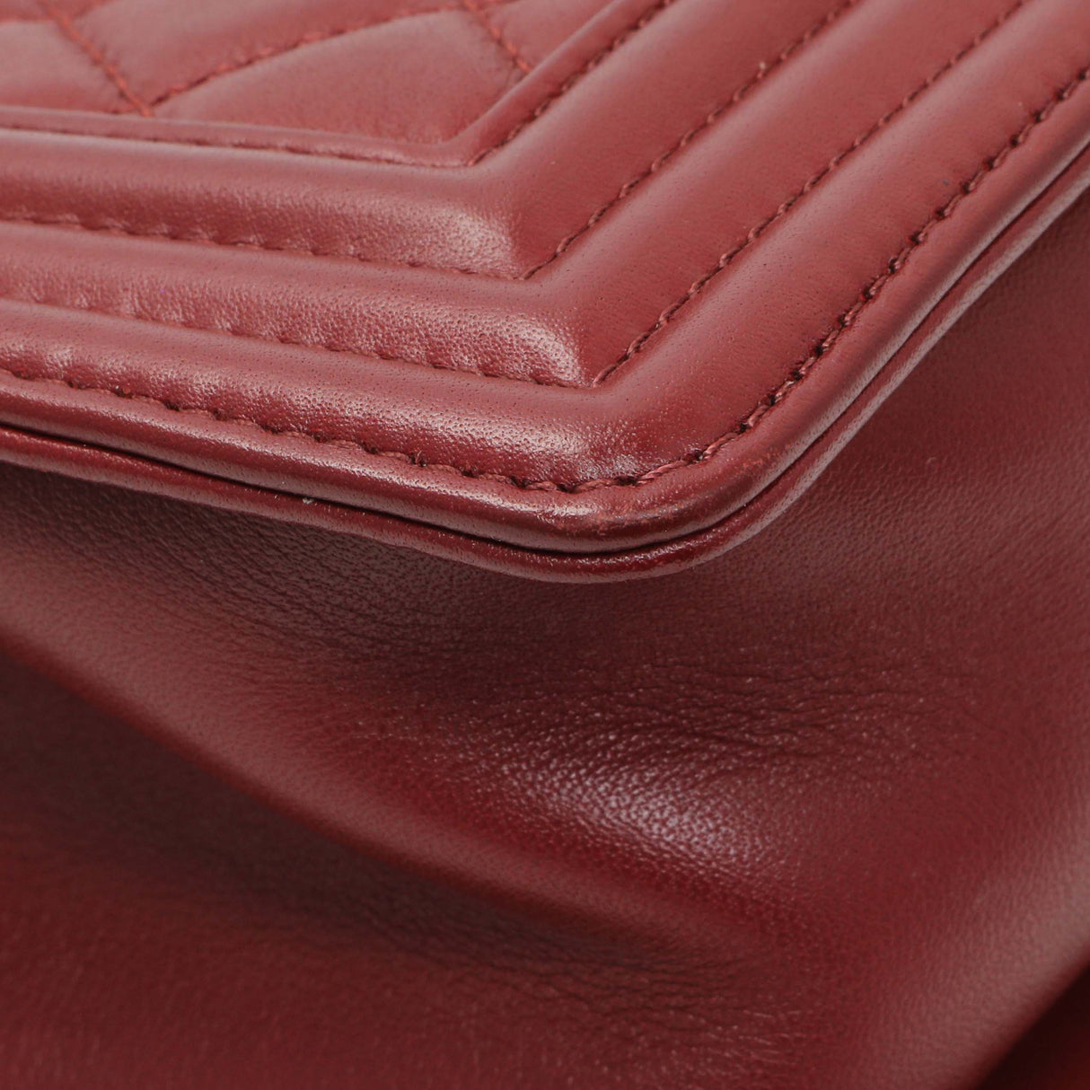 -6 items Fri July 3 ⬆️- Chanel Burgundy Quilted Calfskin Small Boy Flap Handbags Chanel