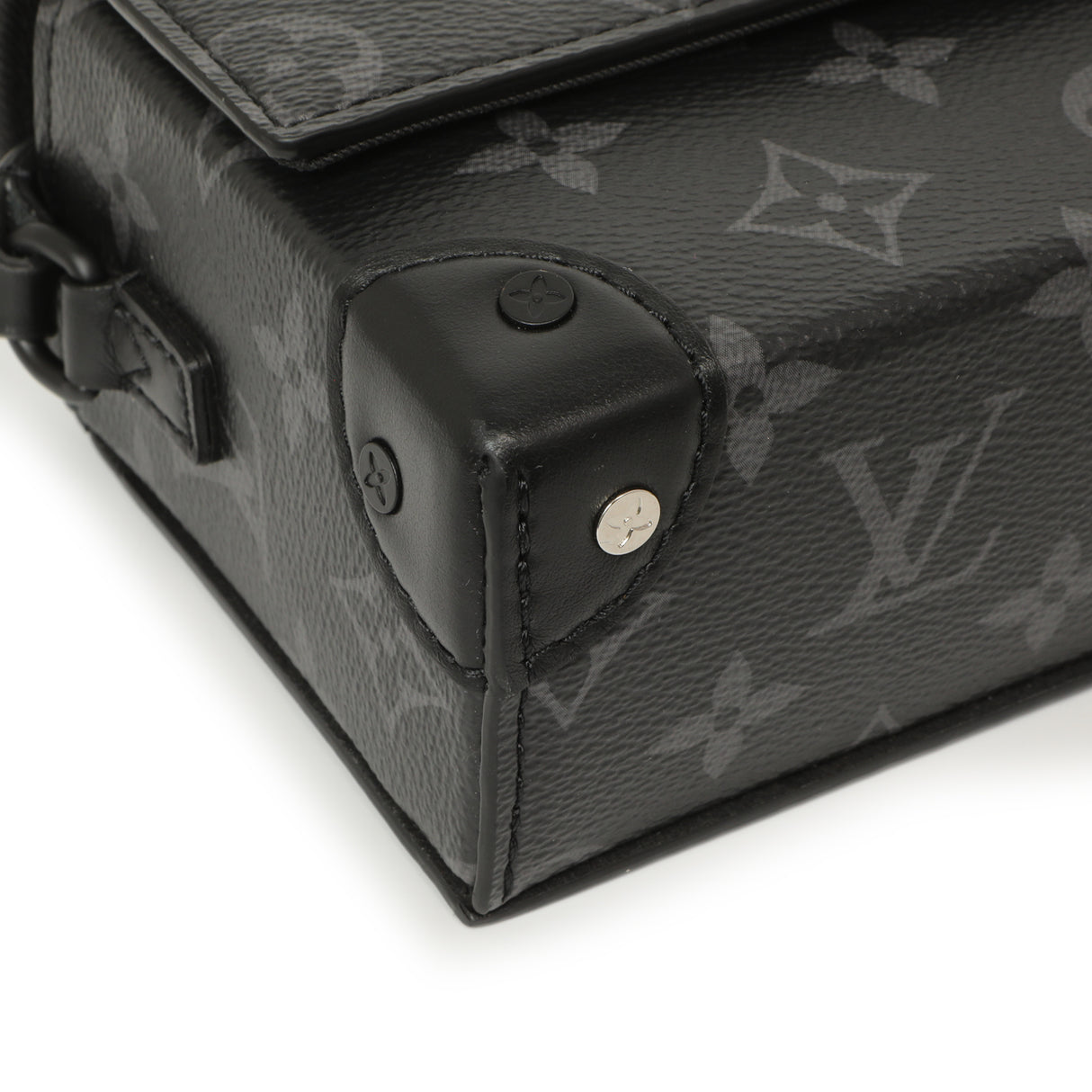 Louis Vuitton Monogram Eclipse Steamer Wearable Wallet Handbags Louis Vuitton