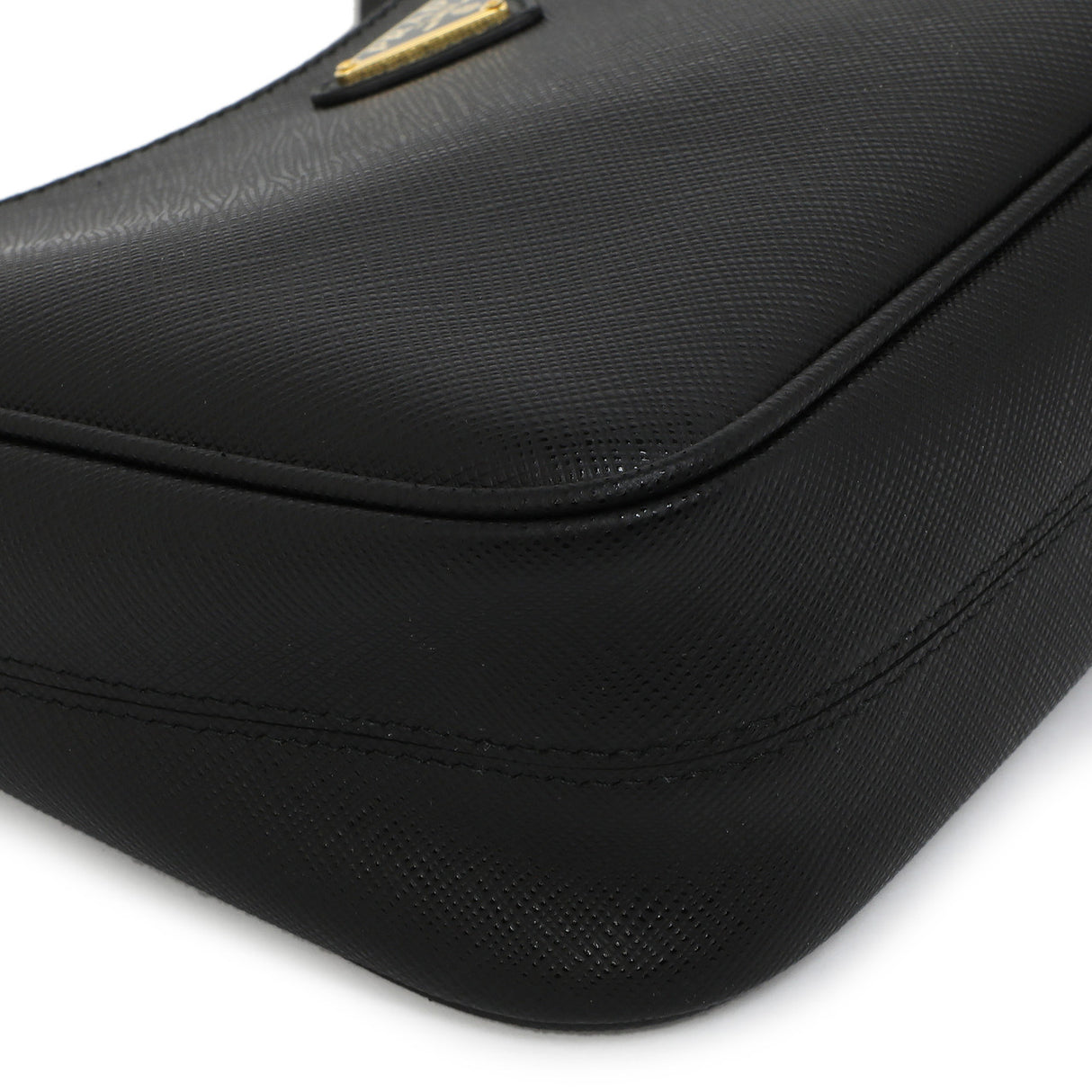 Prada Black Saffiano Re-Edition 2005 Shoulder Bag Handbags Prada