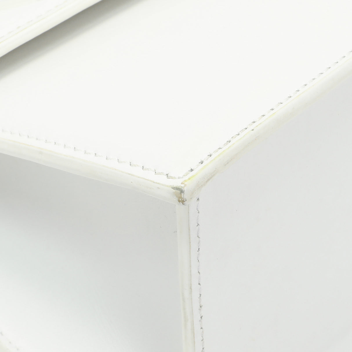 Jacquemus White Smooth Calfskin Le Grand Chiquito