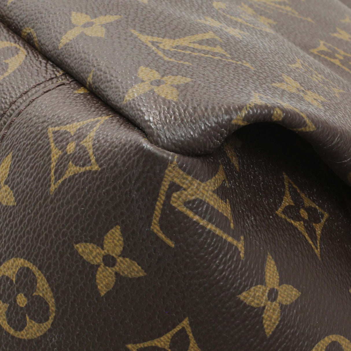 Louis Vuitton Monogram Artsy MM