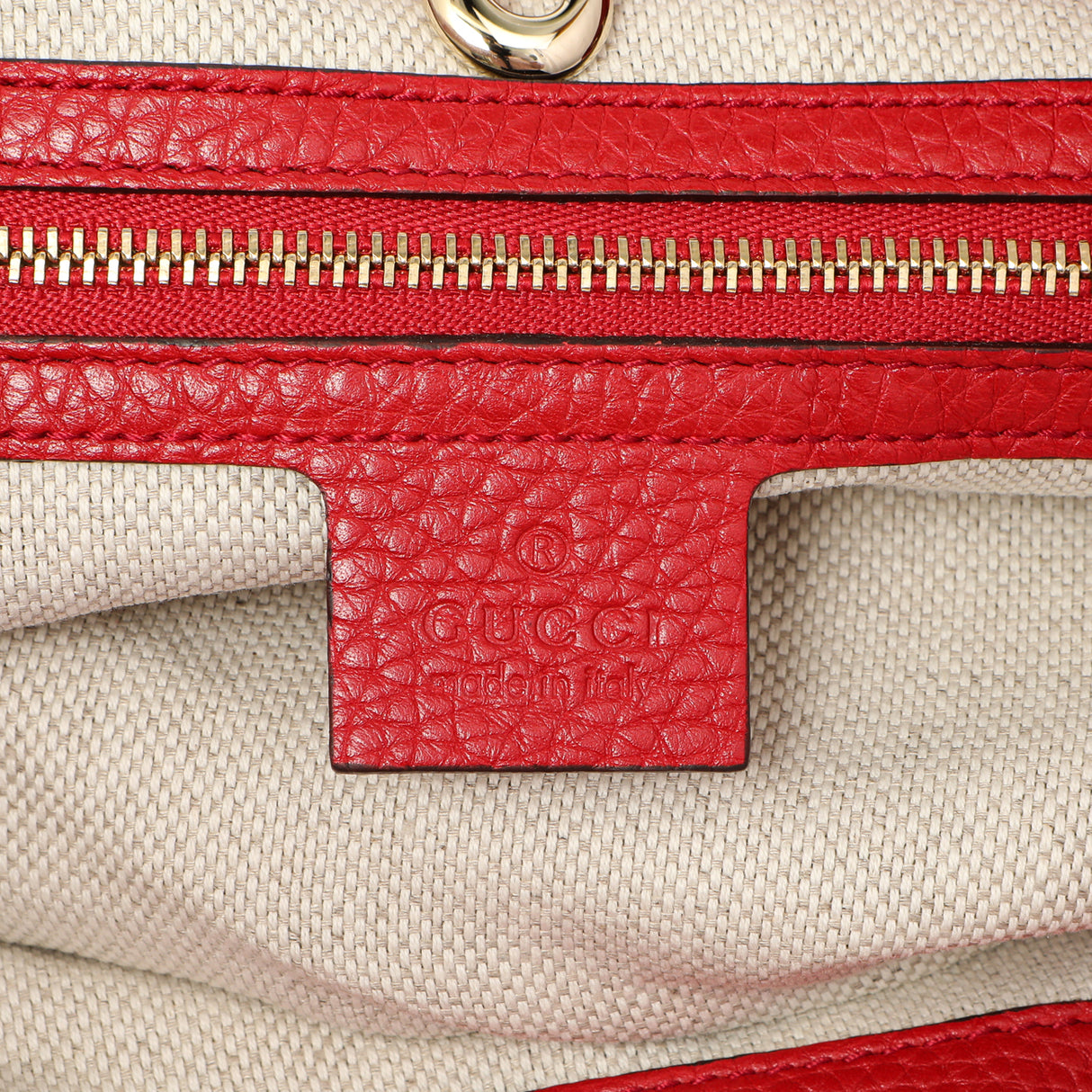 Gucci Red Pebbled Calfskin Medium Soho Chain Shoulder Bag Handbags Gucci