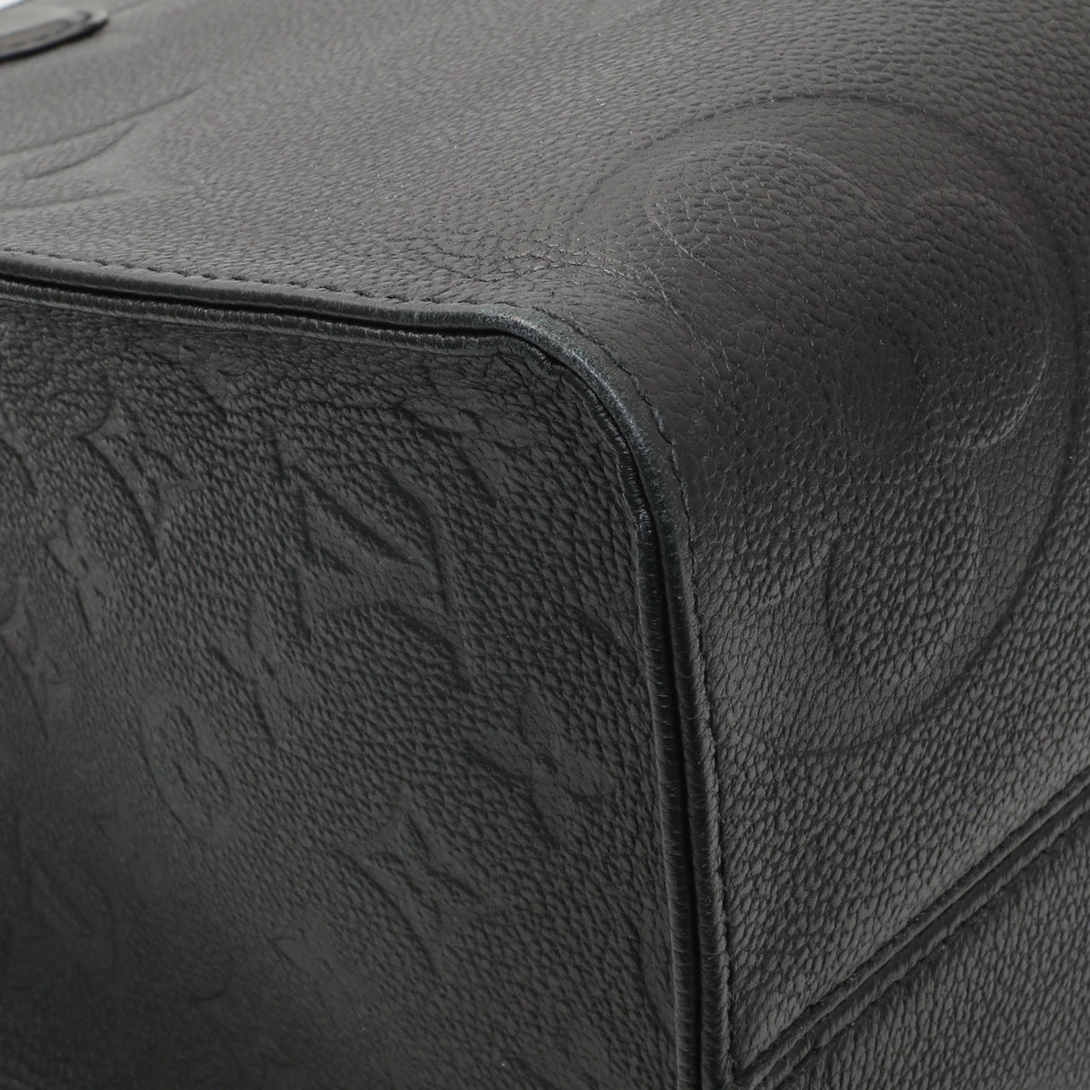 Louis Vuitton Black Empreinte Monogram Giant OnTheGo MM Handbags Louis Vuitton
