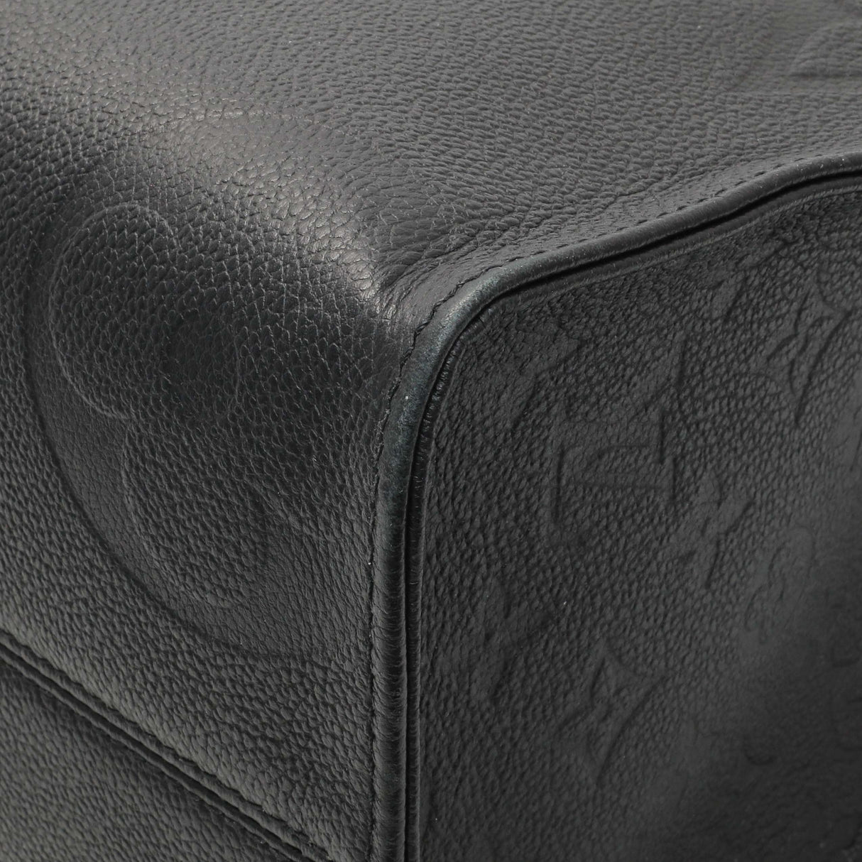 Louis Vuitton Black Empreinte Monogram Giant OnTheGo MM Handbags Louis Vuitton