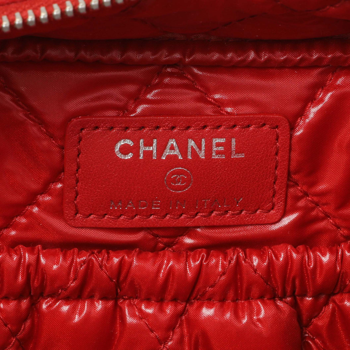 Chanel Red Quilted Lambskin Curvy Pouch Cosmetic Case Accessories Chanel