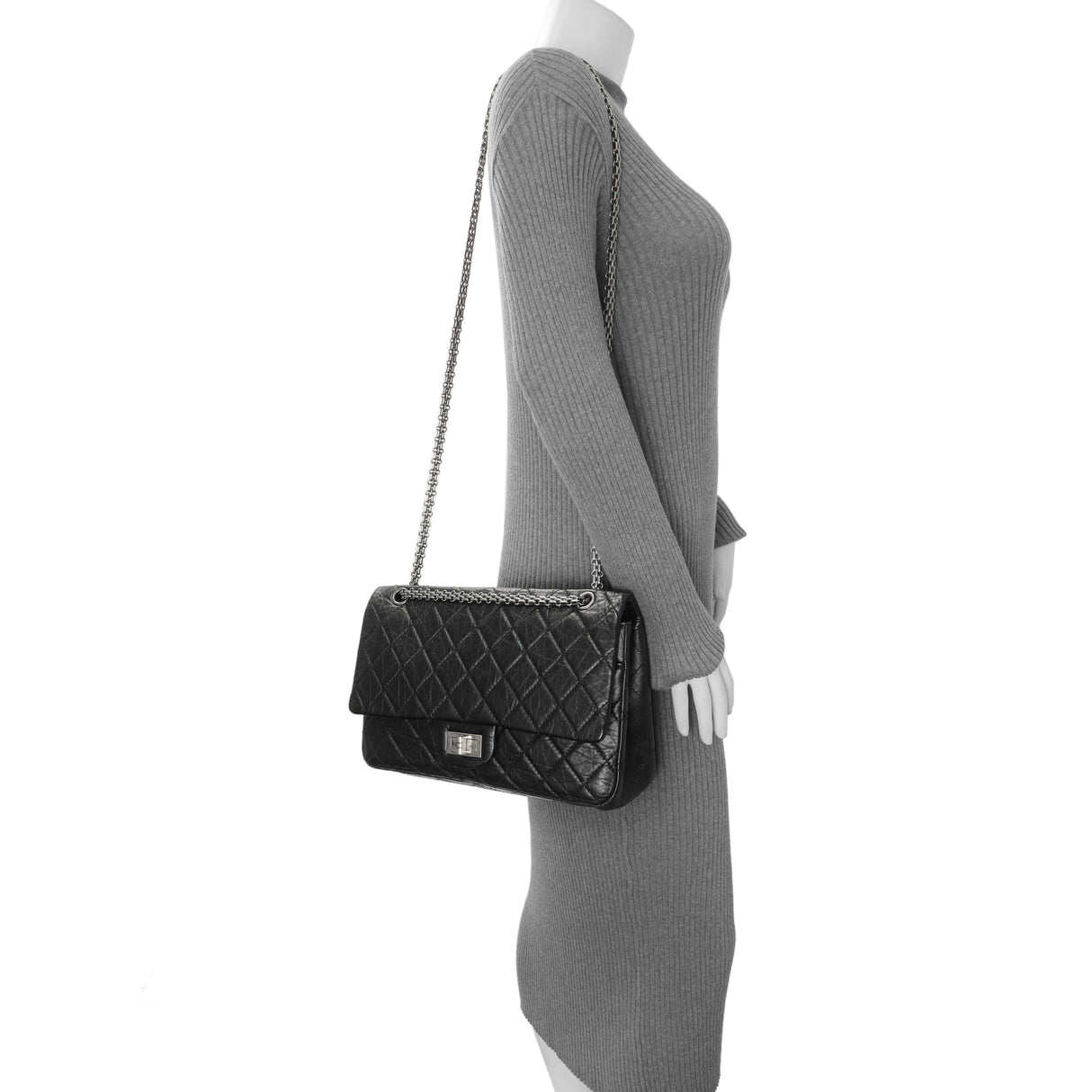 Chanel Black Quilted Aged Calfskin 2.55 Reissue 227 Flap Handbags Chanel