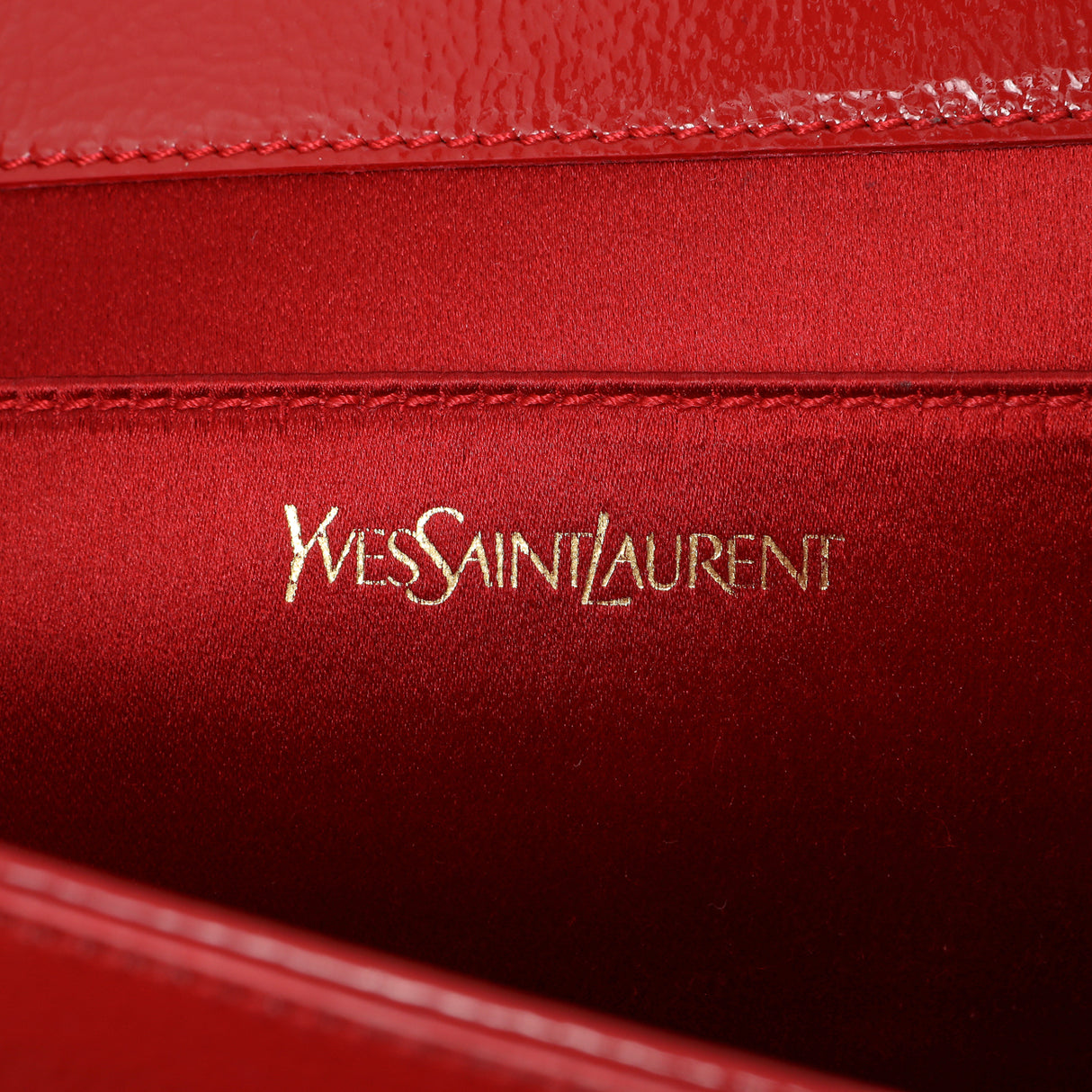 Saint Laurent Red Textured Patent Monogram Large Belle De Jour Clutch Handbags Saint Laurent