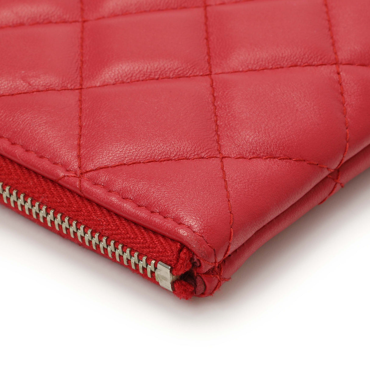 Chanel Pink Quilted Lambskin Medium Cosmetic Case Accessories Chanel