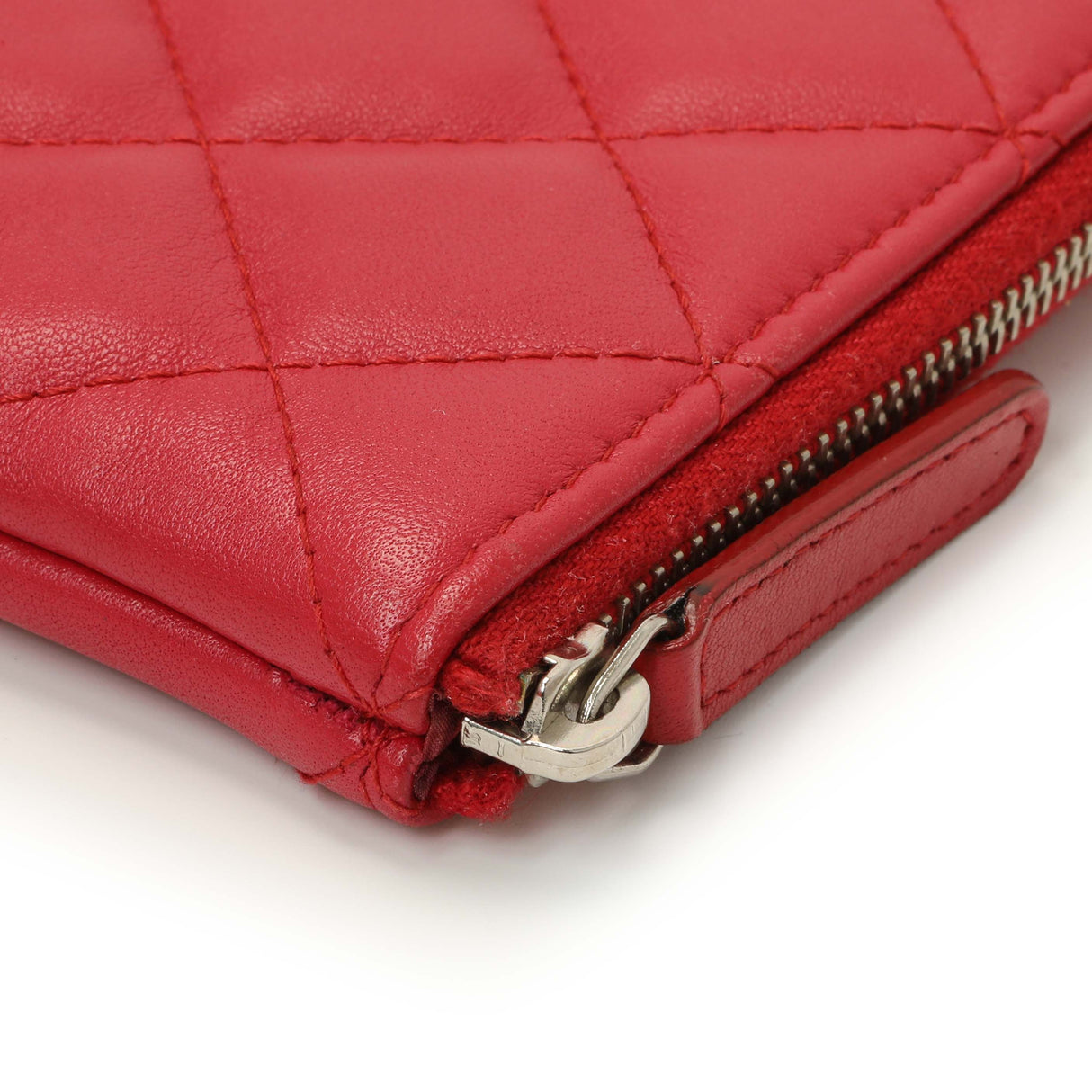 Chanel Pink Quilted Lambskin Medium Cosmetic Case Accessories Chanel