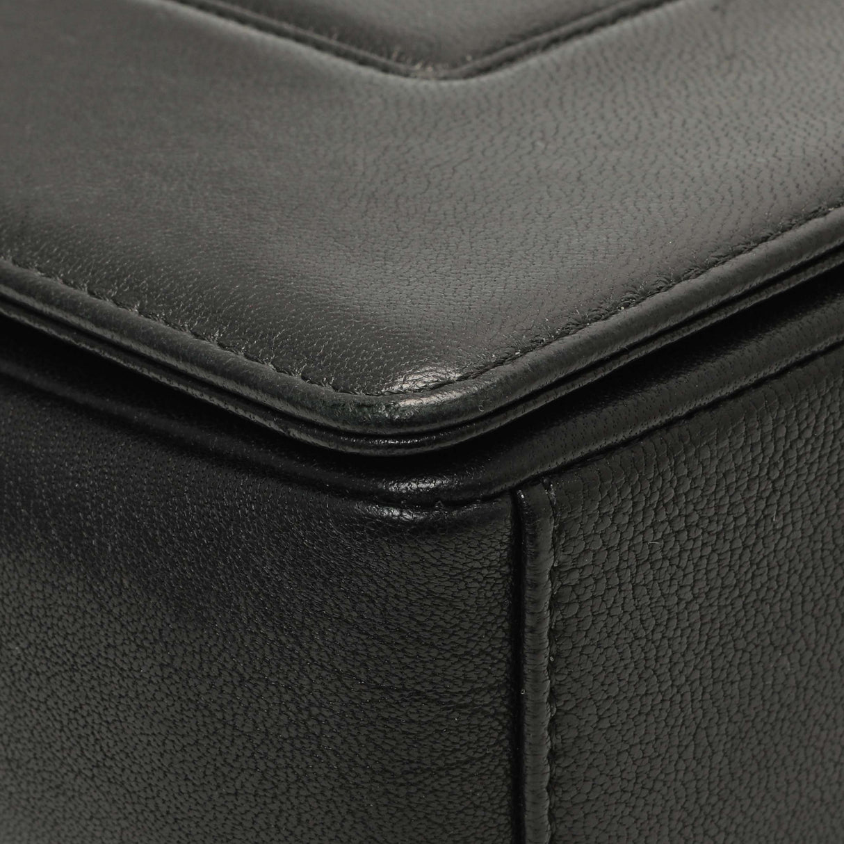 Chanel Black Sheepskin Medium Vintage Mademoiselle Flap Handbags Chanel