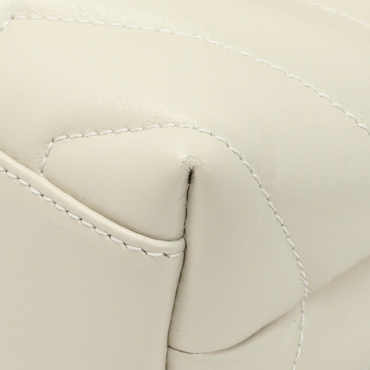 Saint Laurent Crema Calfskin Monogram Toy Loulou Crossbody Handbags Saint Laurent