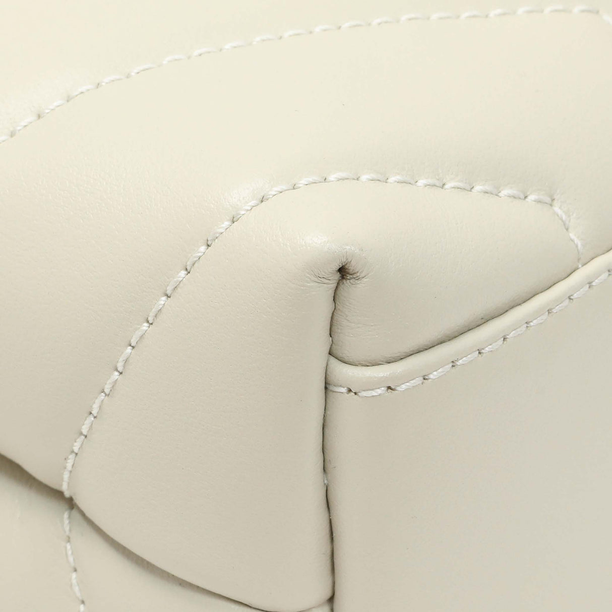 Saint Laurent Crema Calfskin Monogram Toy Loulou Crossbody Handbags Saint Laurent