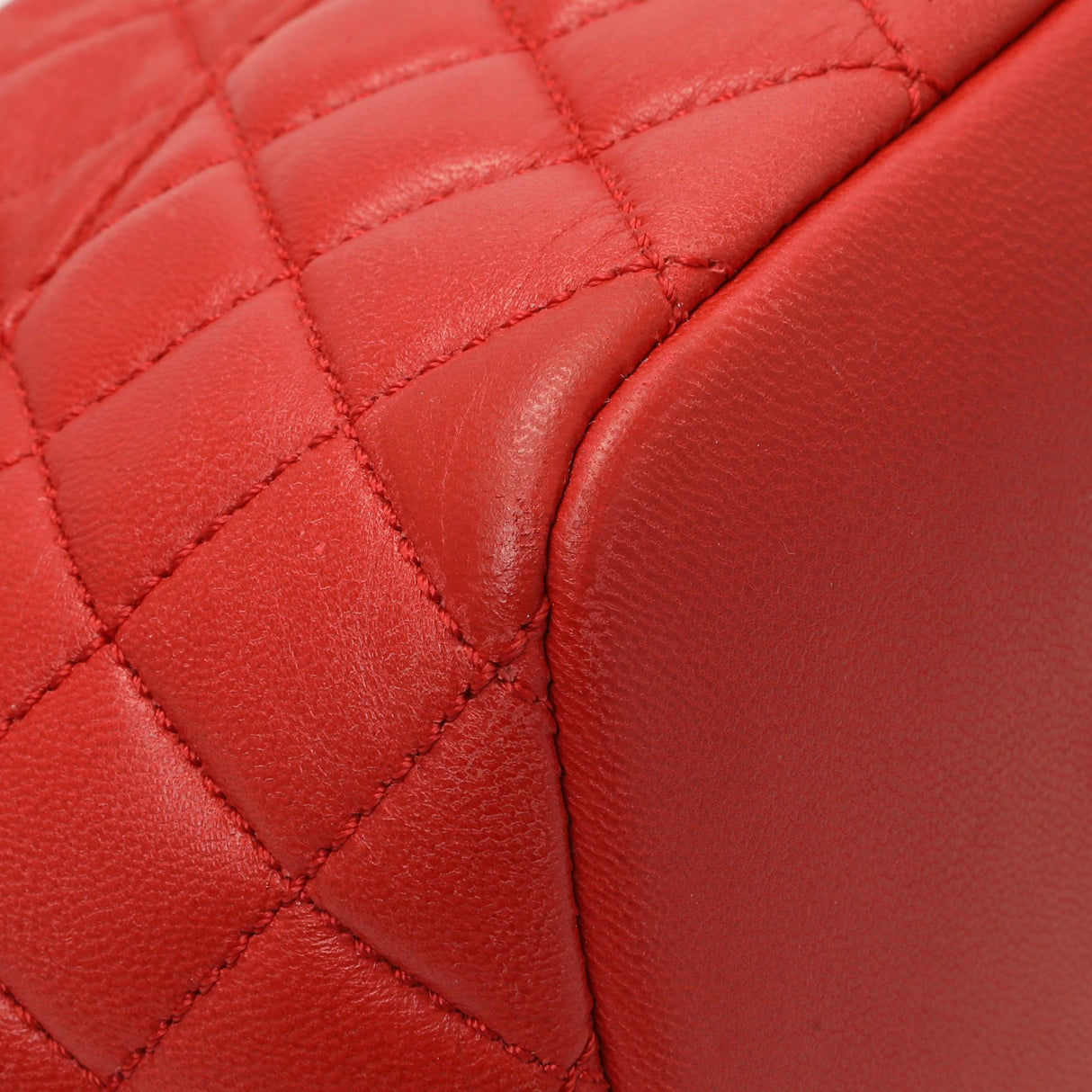 Chanel Red Quilted Lambskin Small Hobo Handbags Chanel