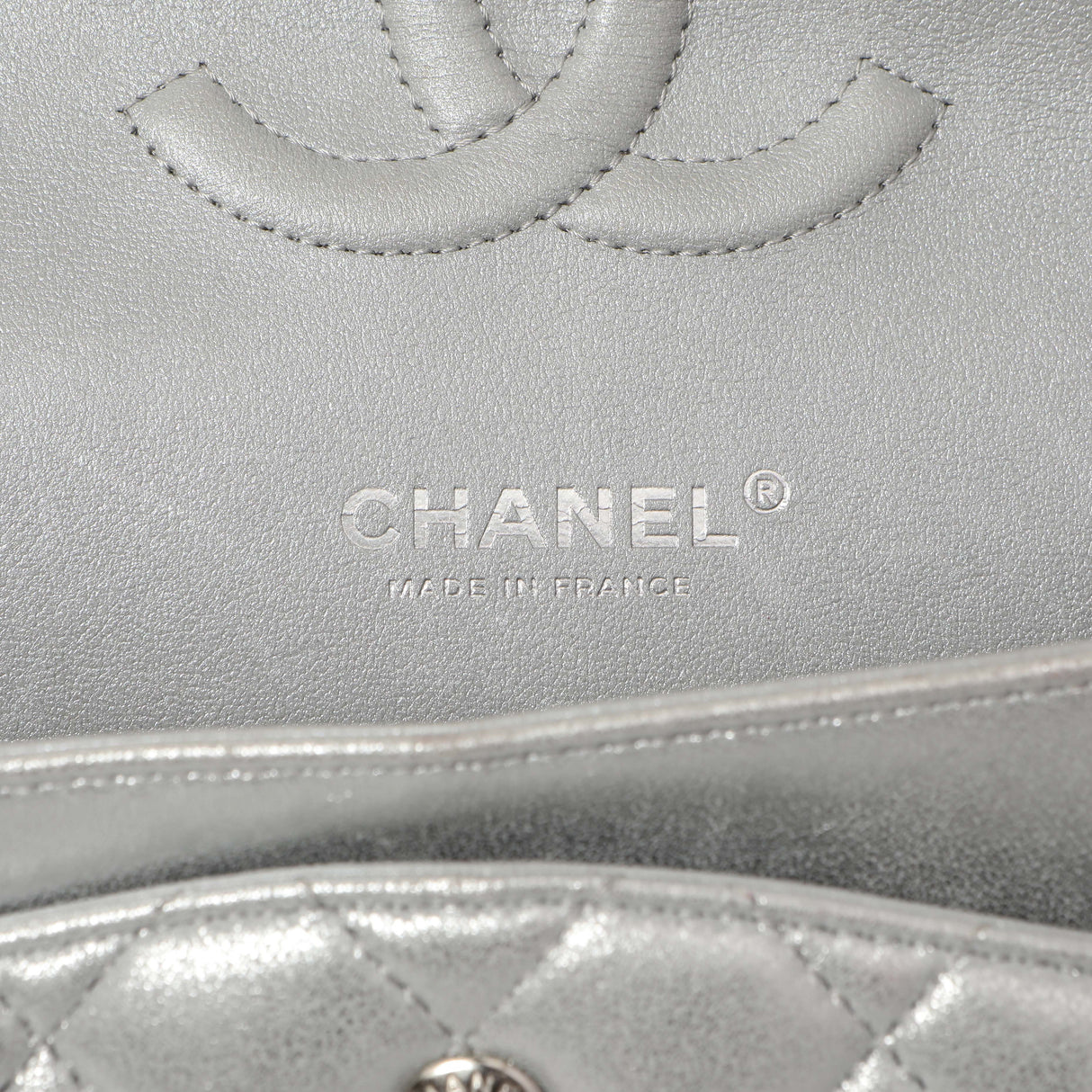 Chanel Silver Quilted Calfskin Medium Classic Double Flap Handbags Chanel