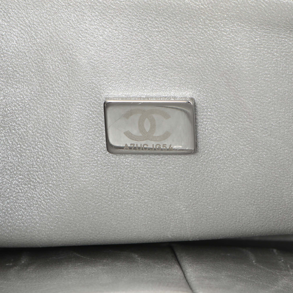 Chanel Silver Quilted Calfskin Medium Classic Double Flap Handbags Chanel