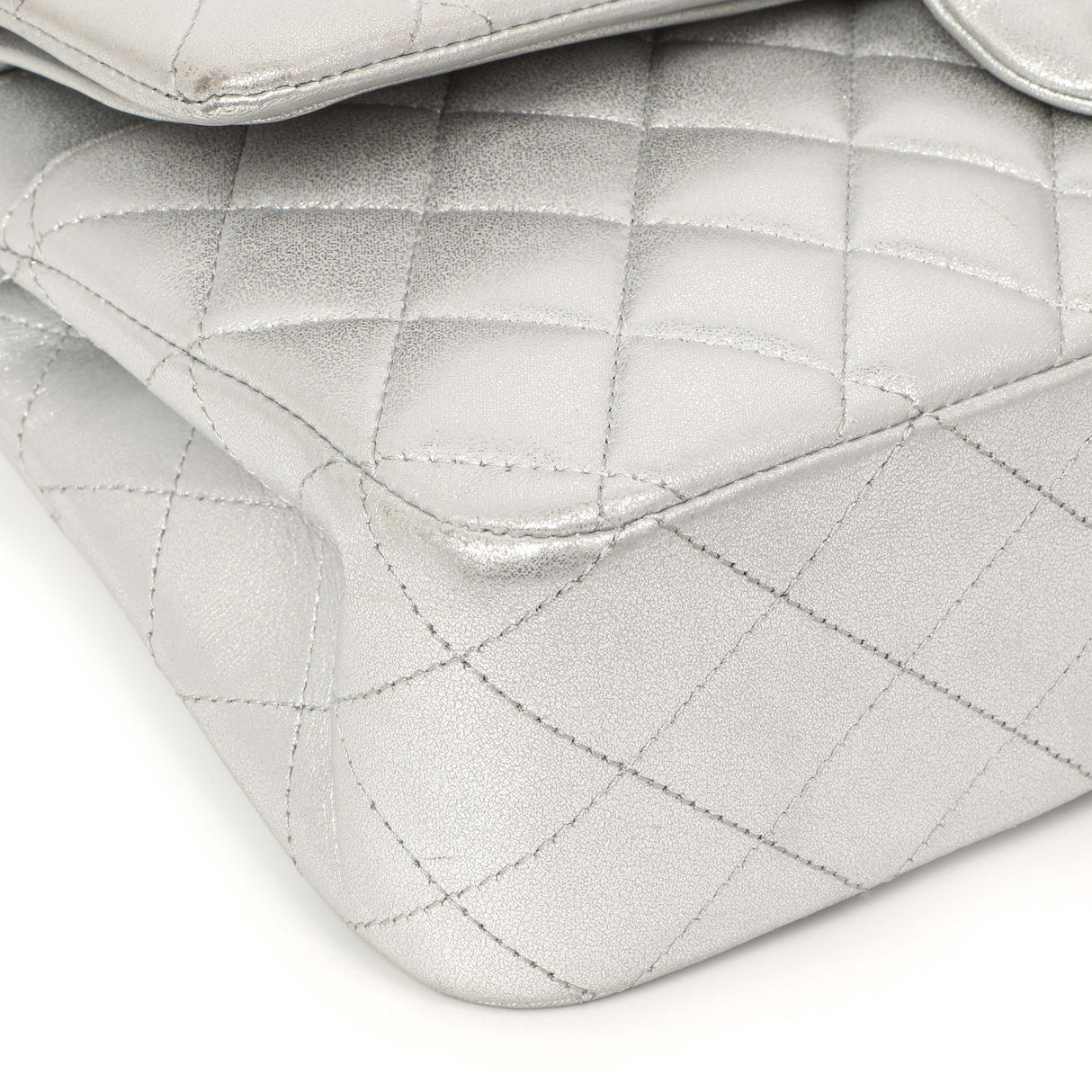 Chanel Silver Quilted Calfskin Medium Classic Double Flap Handbags Chanel